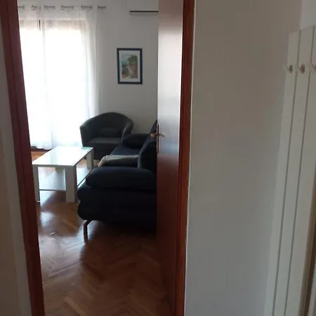 Tina Apartment *